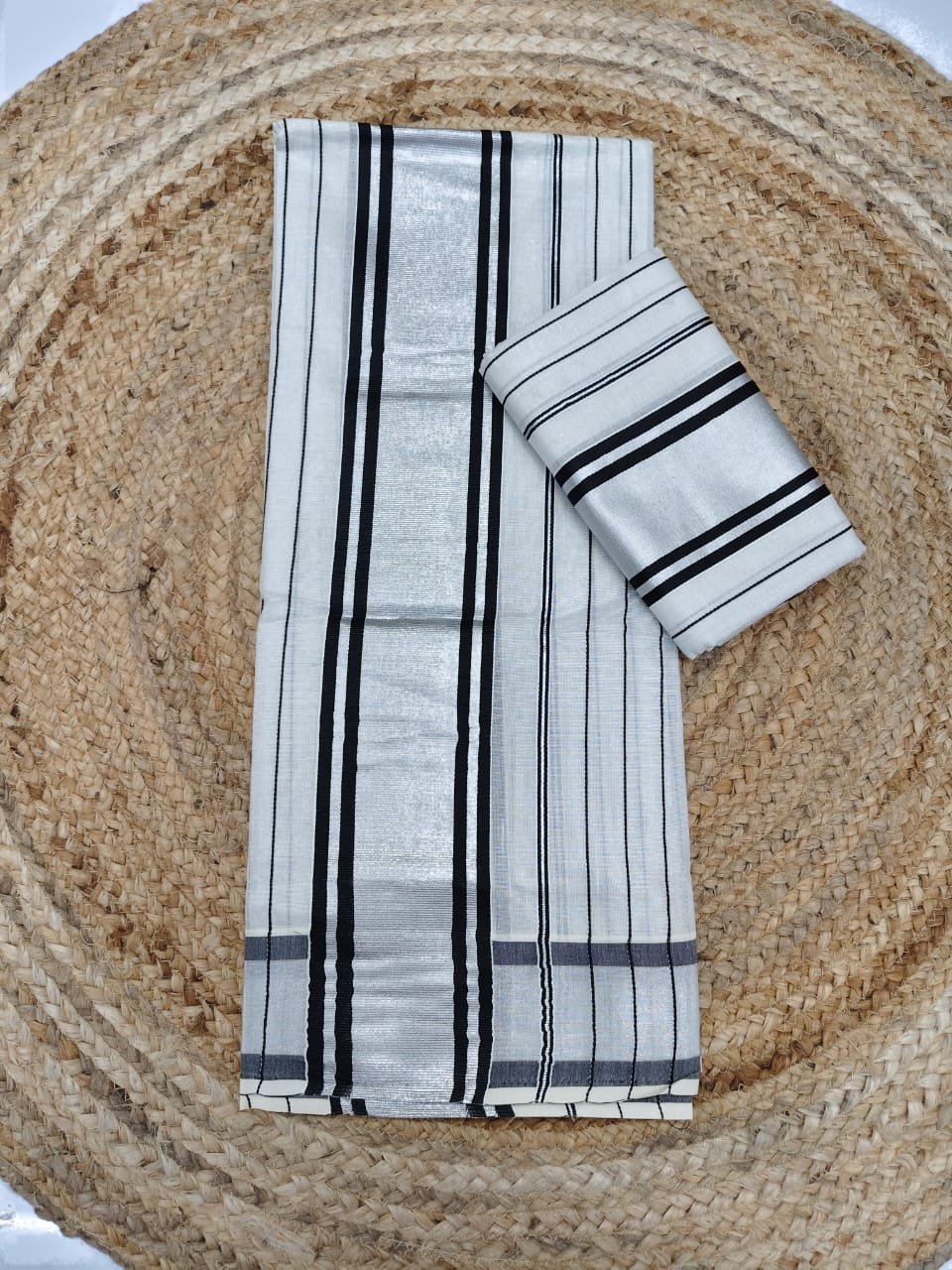 SILVER BLACK STRIPED TISSUE SETMUNDU